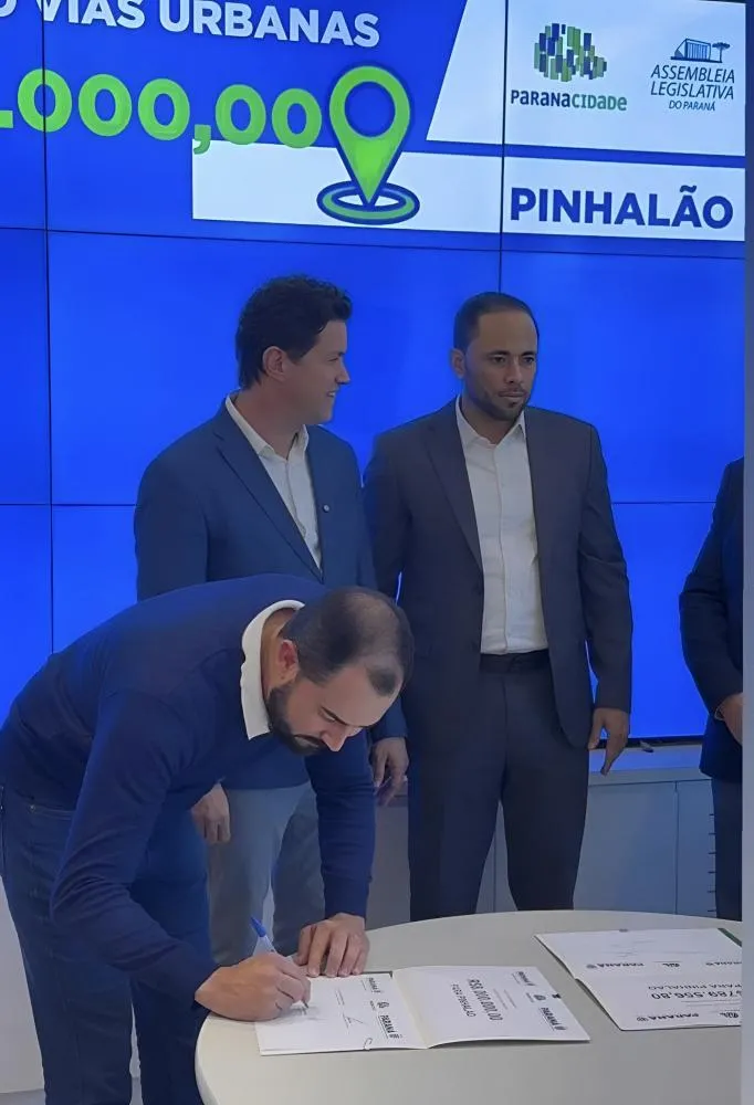 Com R$ 8,7 milhões em investimentos do Governo, Pinhalão terá todas as ruas asfaltadas