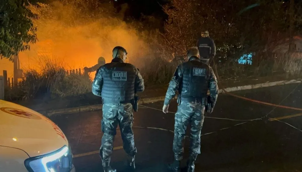 Idosa é salva por policiais minutos antes de explosão nos Campos Gerais