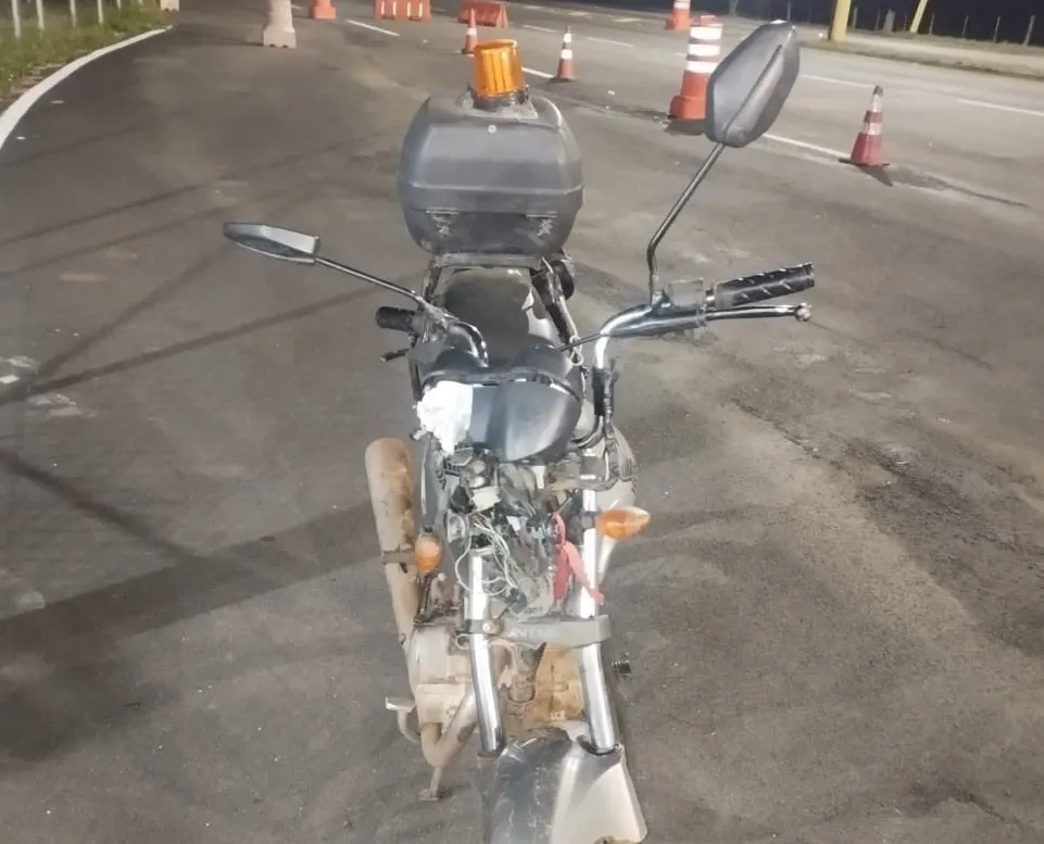 Colisão entre motos deixa duas pessoas feridas no Norte Pioneiro