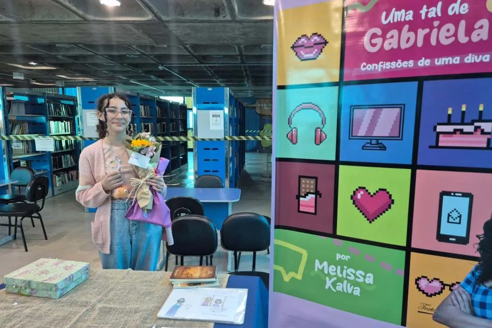 Estudante dos Campos Gerais cria livro contra o bullying baseado em sua própria história