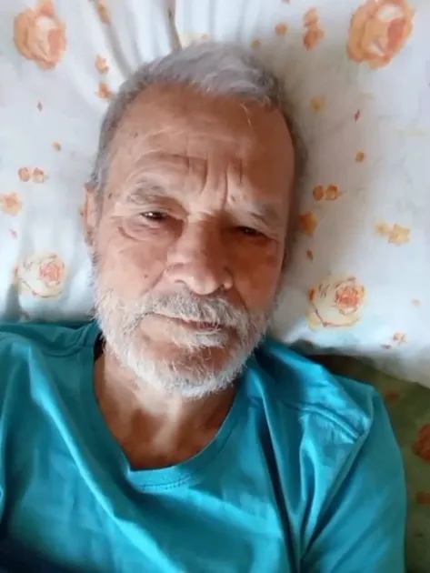 Família de Jacarezinho faz campanha para ajudar idoso acamado após quinto AVC