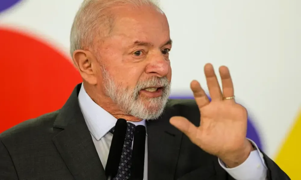 Presidente Lula anuncia R$ 30 bilhões para empresas afetadas pelo tarifaço de Trump