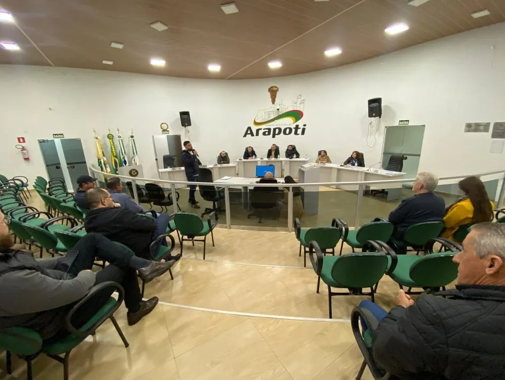 Prefeitura de Arapoti apresenta projeto de pavimentação da estrada do Capão Bonito