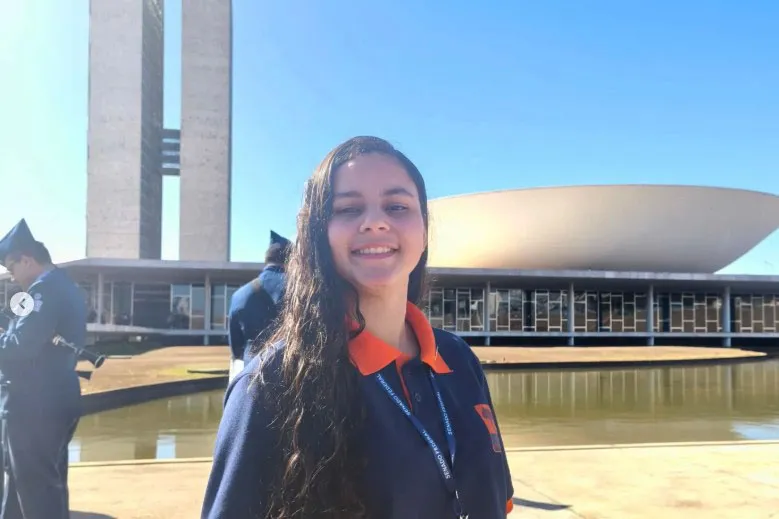 Em Brasília, estudante de Sengés participa de programa no Senado e ajuda a criar lei