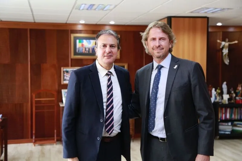 Zeca Dirceu cobra agilidade do MEC e Norte Pioneiro pode ganhar novos cursos de Medicina