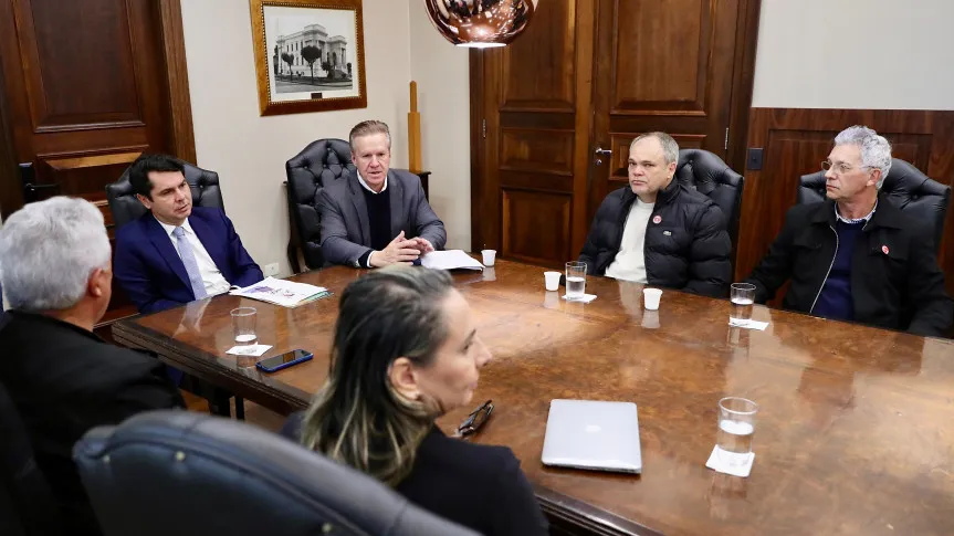 Projeto de lei propõe vale-compras para alunos da rede estadual adquirirem material escolar