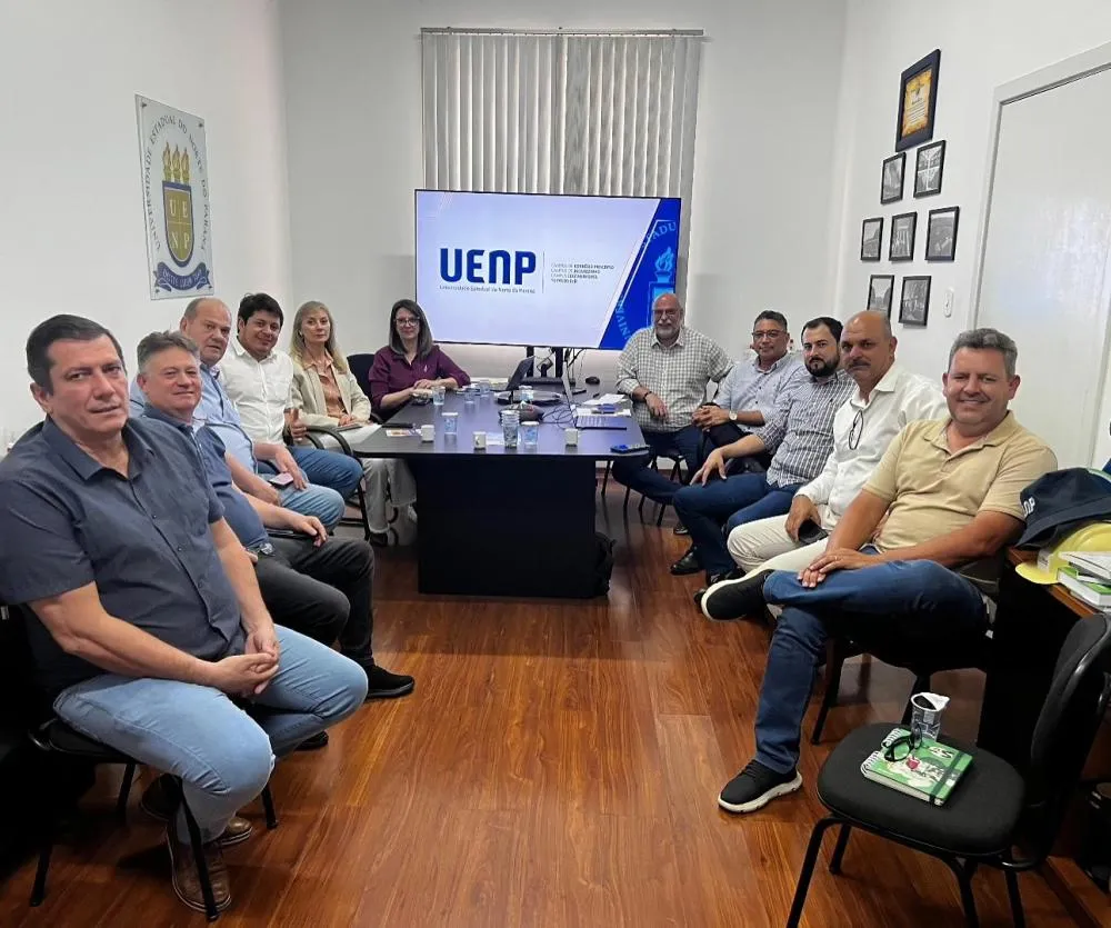 Prefeitos do Civarc buscam extensão de cursos da UENP para Ibaiti