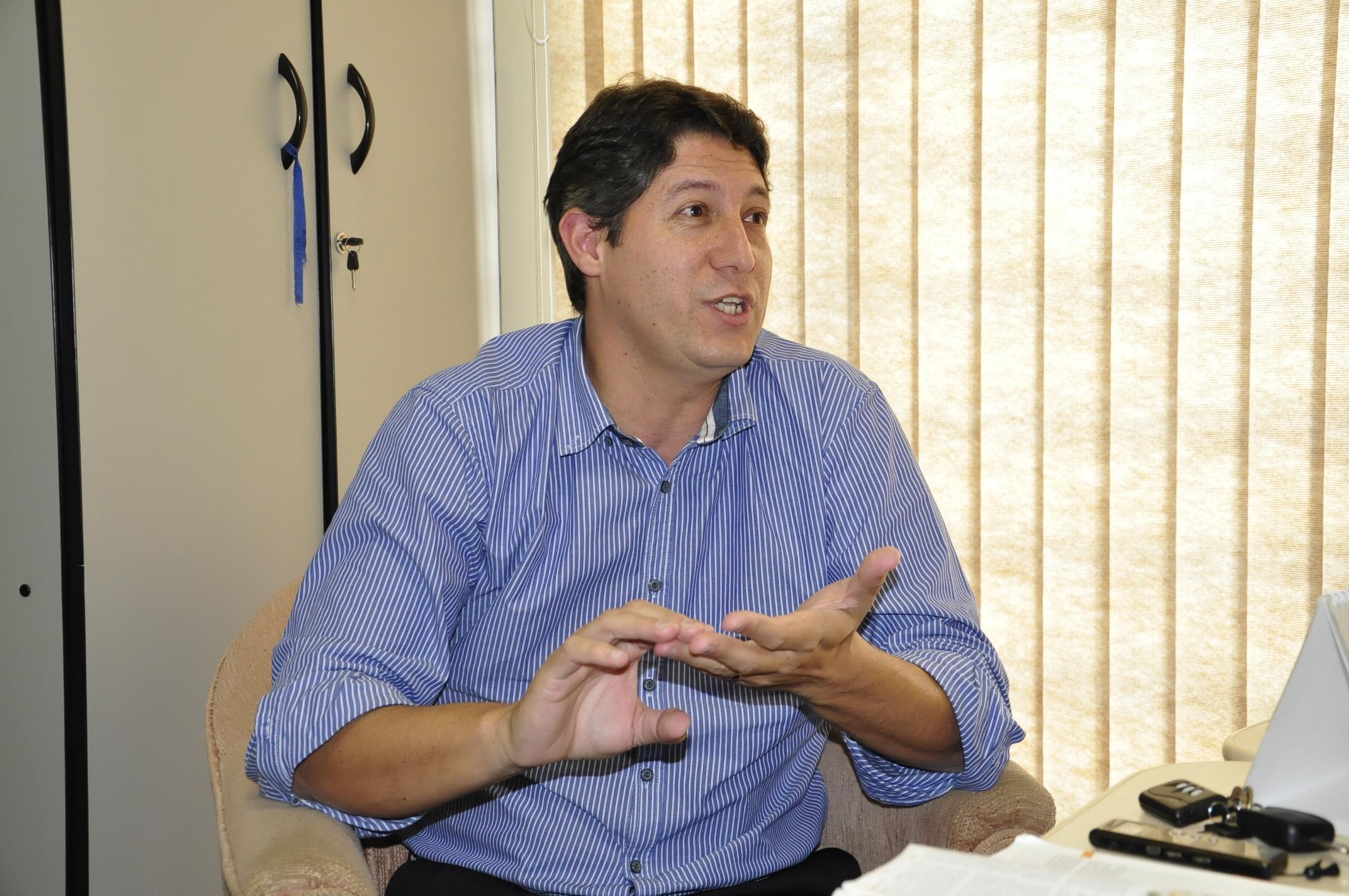Prefeito de Siqueira Campos anuncia obras de infraestrutura no município