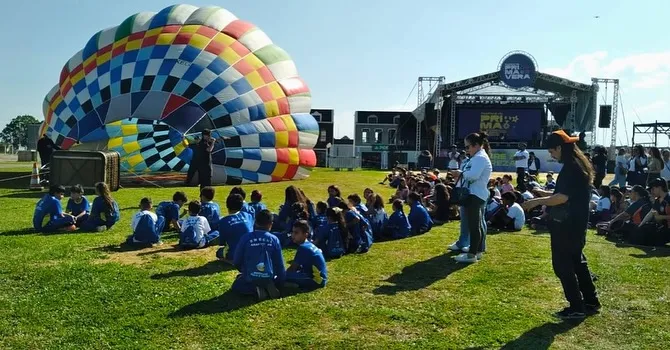 Alunos de Arapoti participam do Festival de Primavera dos Campos Gerais