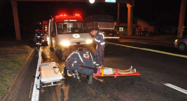 Atropelamento deixa mulher gravemente ferida