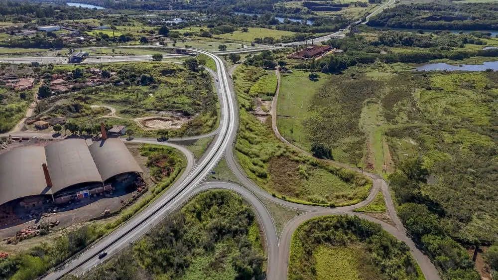 EPR apresenta projeto de duplicação da rodovia que liga Jacarezinho e Cambará