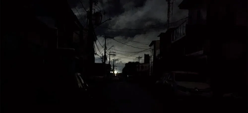 Wenceslau Braz enfrenta 15 horas sem energia; 448 mil imóveis no Paraná ficam sem luz