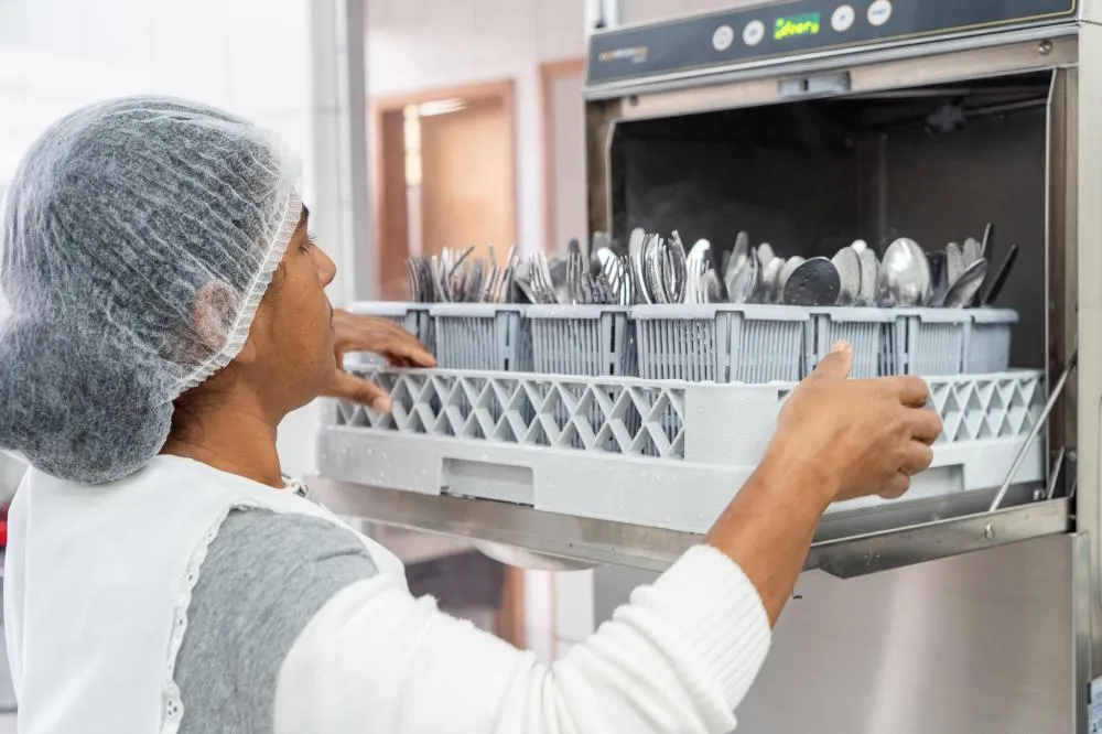 Estado investe mais de meio milhão para modernizar escolas da região