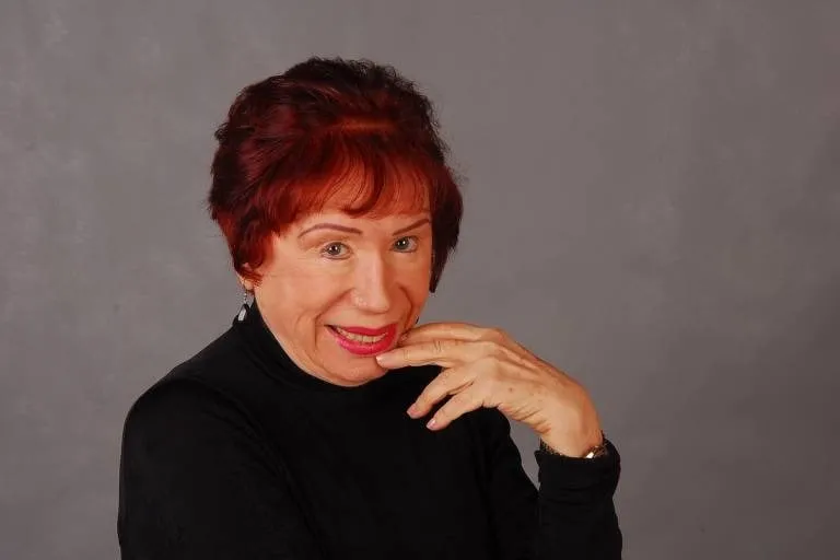 Morre aos 99 anos Berta Loran, atriz que fez história no humor da TV brasileira