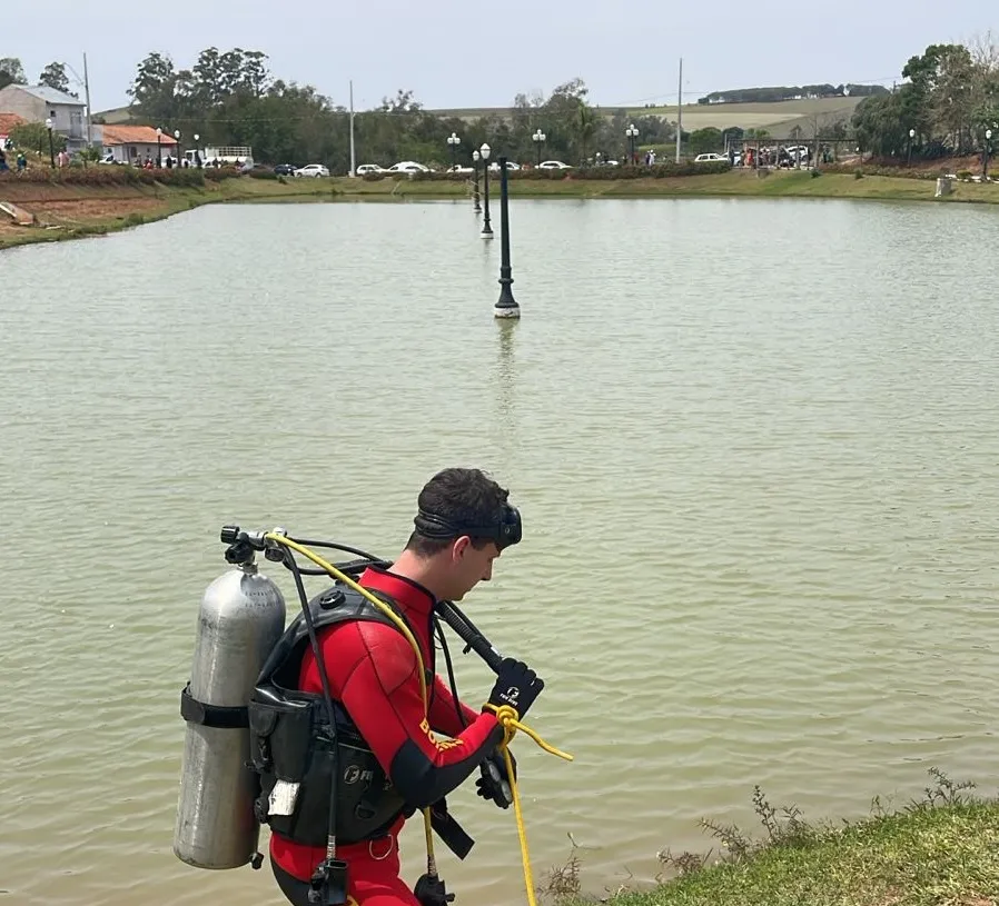 Bombeiros procuram jovem que se afogou em represa de Quatiguá
