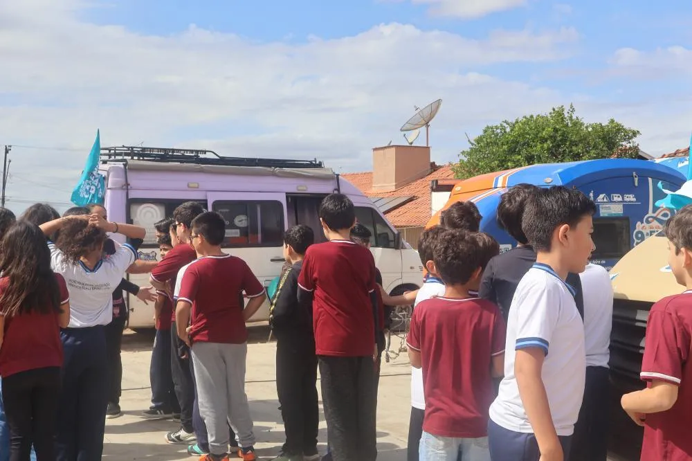 Caravanistas trazem cultura, aventura e histórias inspiradoras para Wenceslau Braz