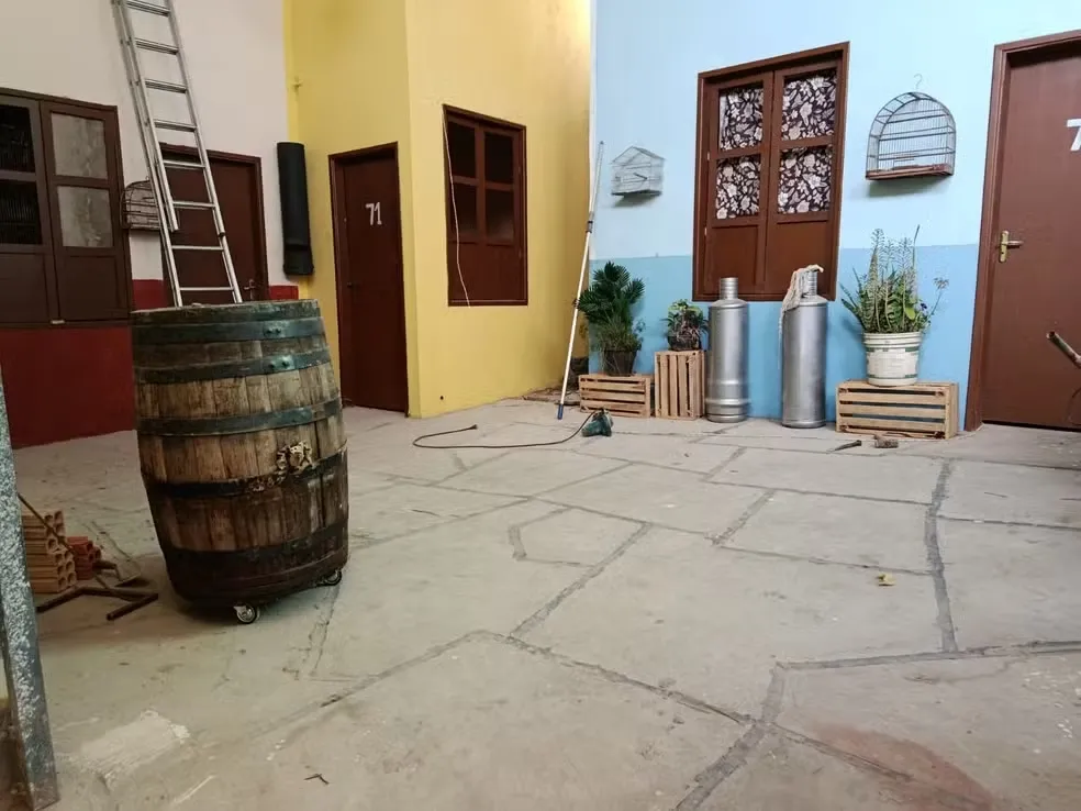 Fã apaixonado transforma a própria casa em réplica da Vila do Chaves