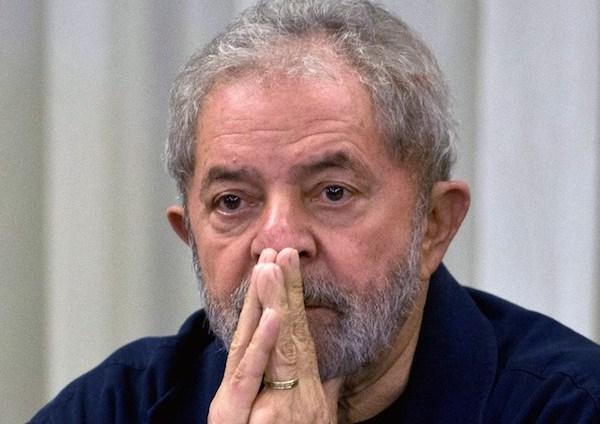 Após derrotas no STF, militantes decidem fazer greve de fome por Lula