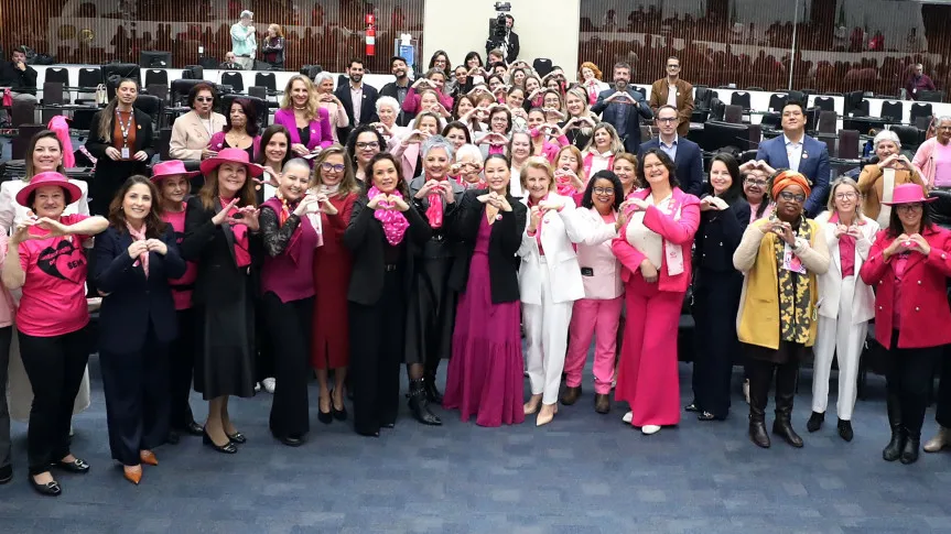 Assembleia dá início ao Outubro Rosa com histórias de superação e prevenção do câncer de mama