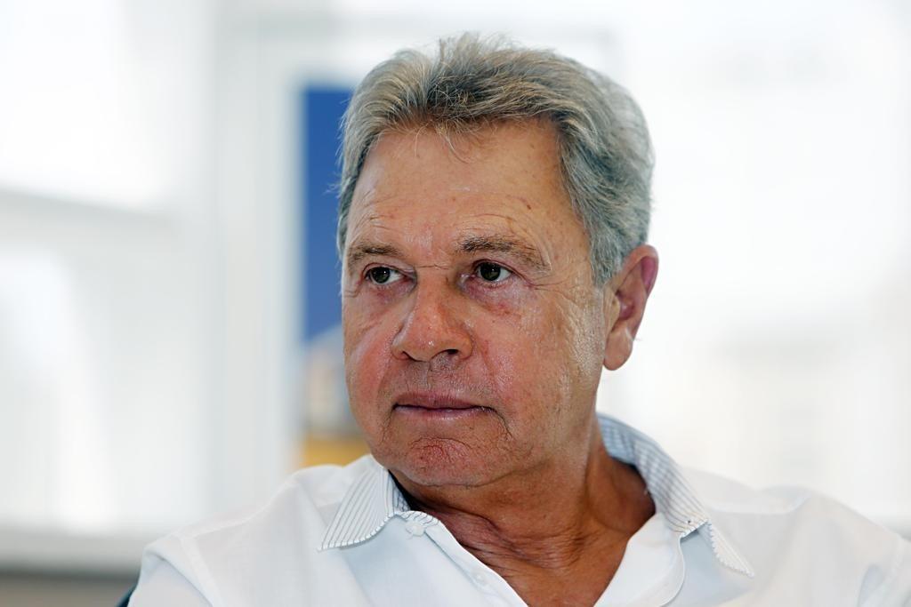 Suplente do senador Álvaro Dias solicita licença do Senado