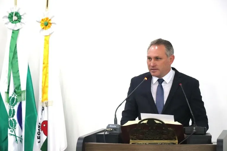 Ex-vereador que atuava como professor é preso acusado de estuprar crianças no Paraná