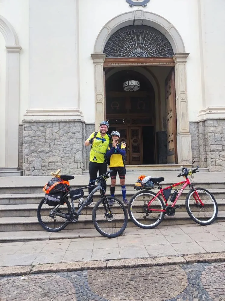 De Santana do Itararé a Aparecida: fiel pedala por nove dias em agradecimento a milagre de Nossa Senhora