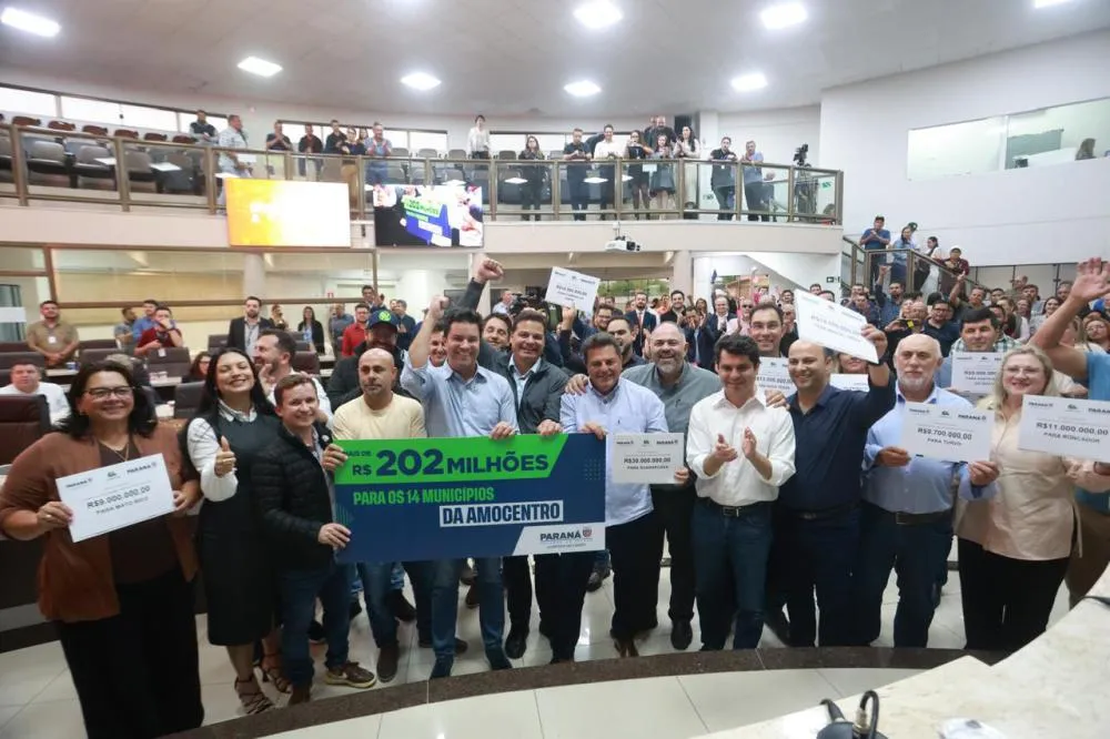 Governo anuncia R$ 200 milhões para asfaltar mais 14 cidades do Paraná