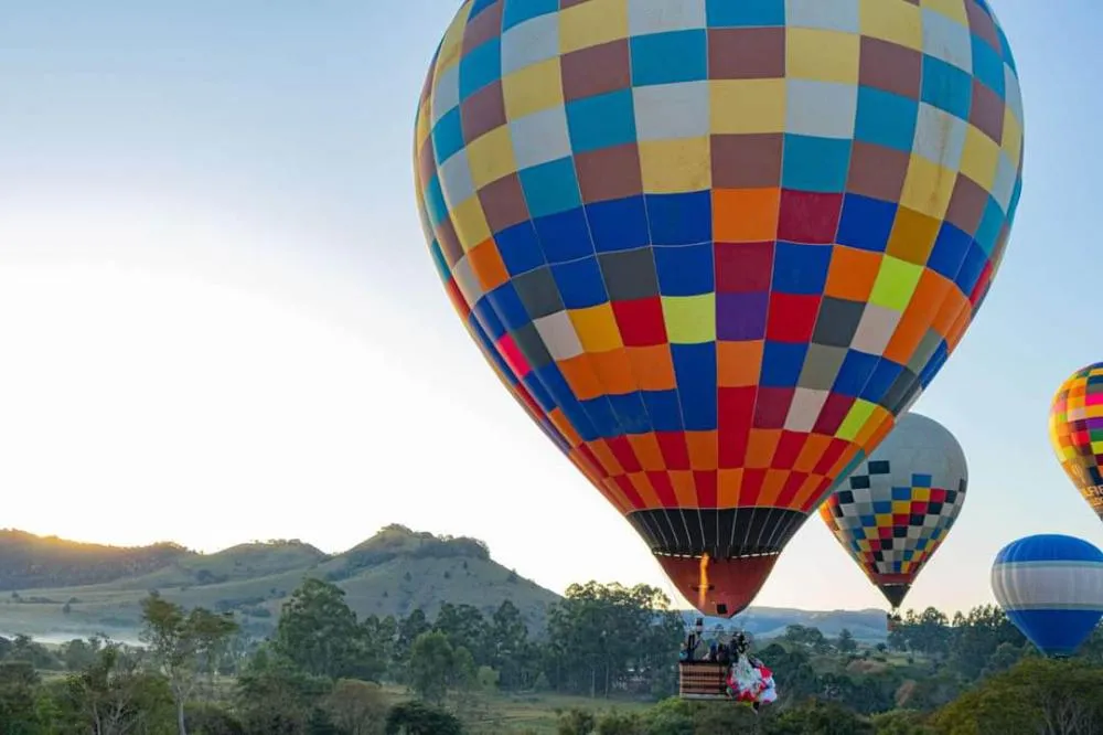 Festival de Balonismo vai colorir o céu de Siqueira Campos neste domingo