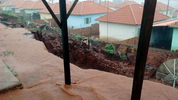 No Paraná, 53 mil pessoas moram em áreas de risco