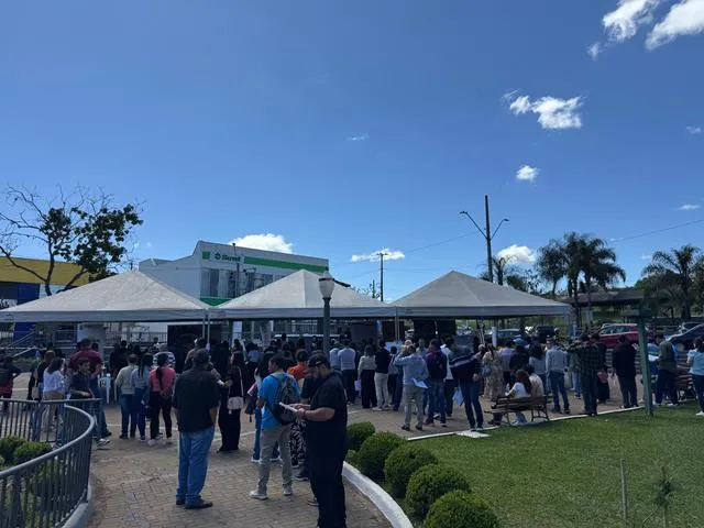 Mutirão de empregos em Jaguariaíva encaminhou mais de 200 pessoas ao mercado de trabalho