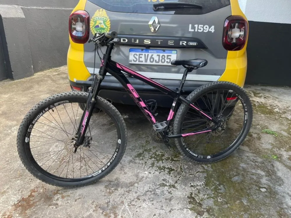 Adolescente é abandonado por “Amigo” após furtar bicicletas e vai parar na delegacia