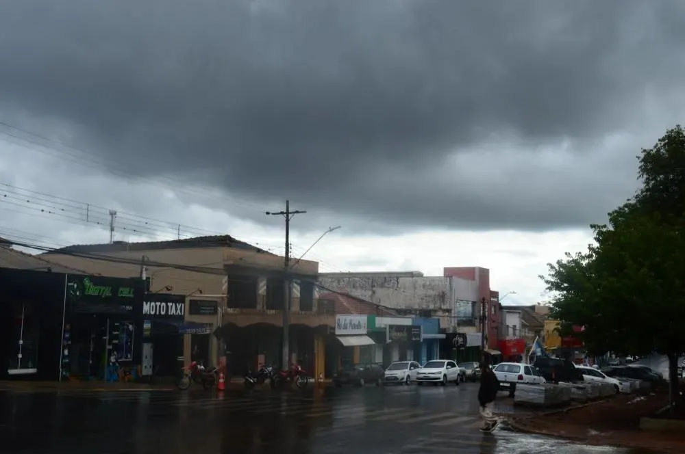 Alerta amarelo coloca o Norte Pioneiro em risco nesta quarta-feira