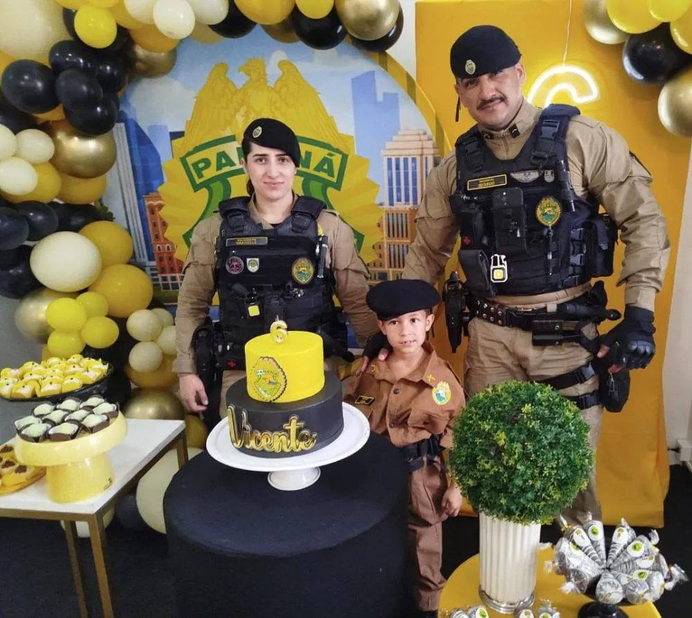 Polícia Militar faz surpresa e transforma aniversário de menino em momento inesquecível em Siqueira Campos