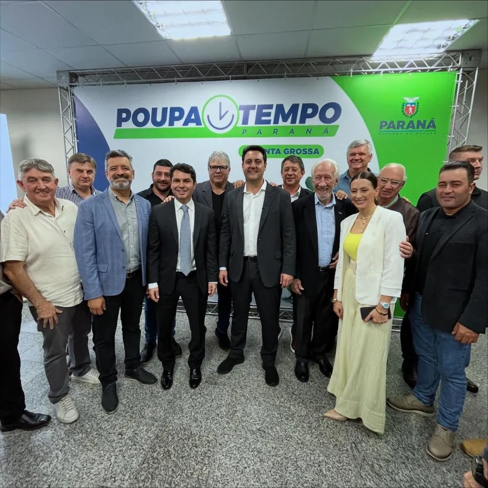 Prefeitos da AMCG participam da inauguração do Poupa Tempo em Ponta Grossa