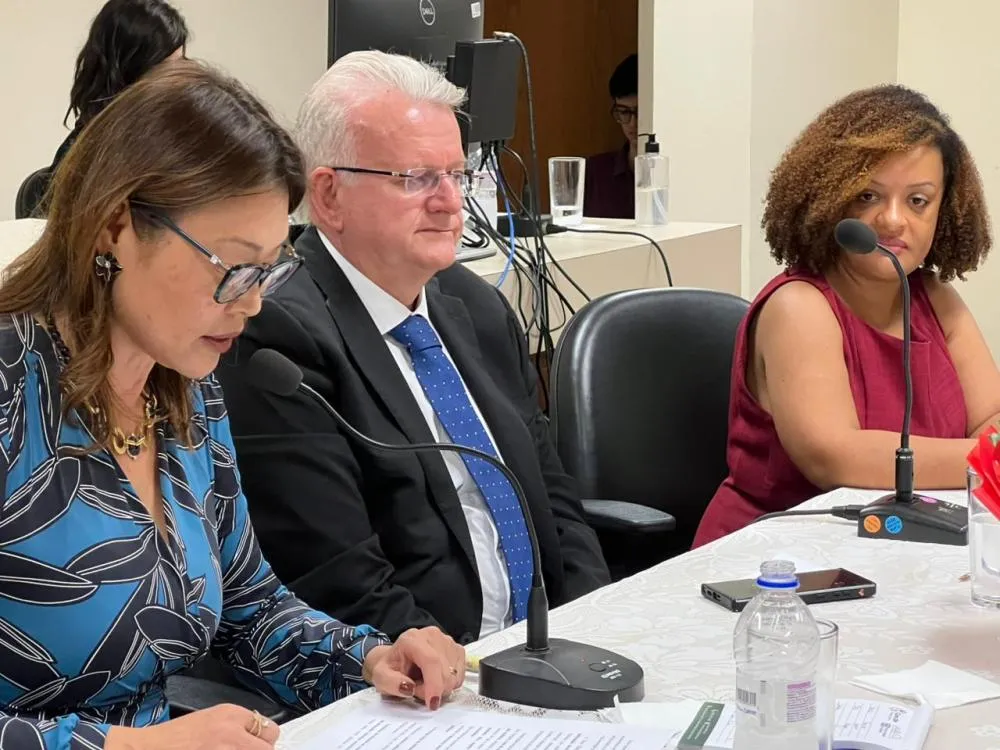 Palestra em Tomazina traz tópico sobre violência enfrentada pelas mulheres dentro da política brasileira