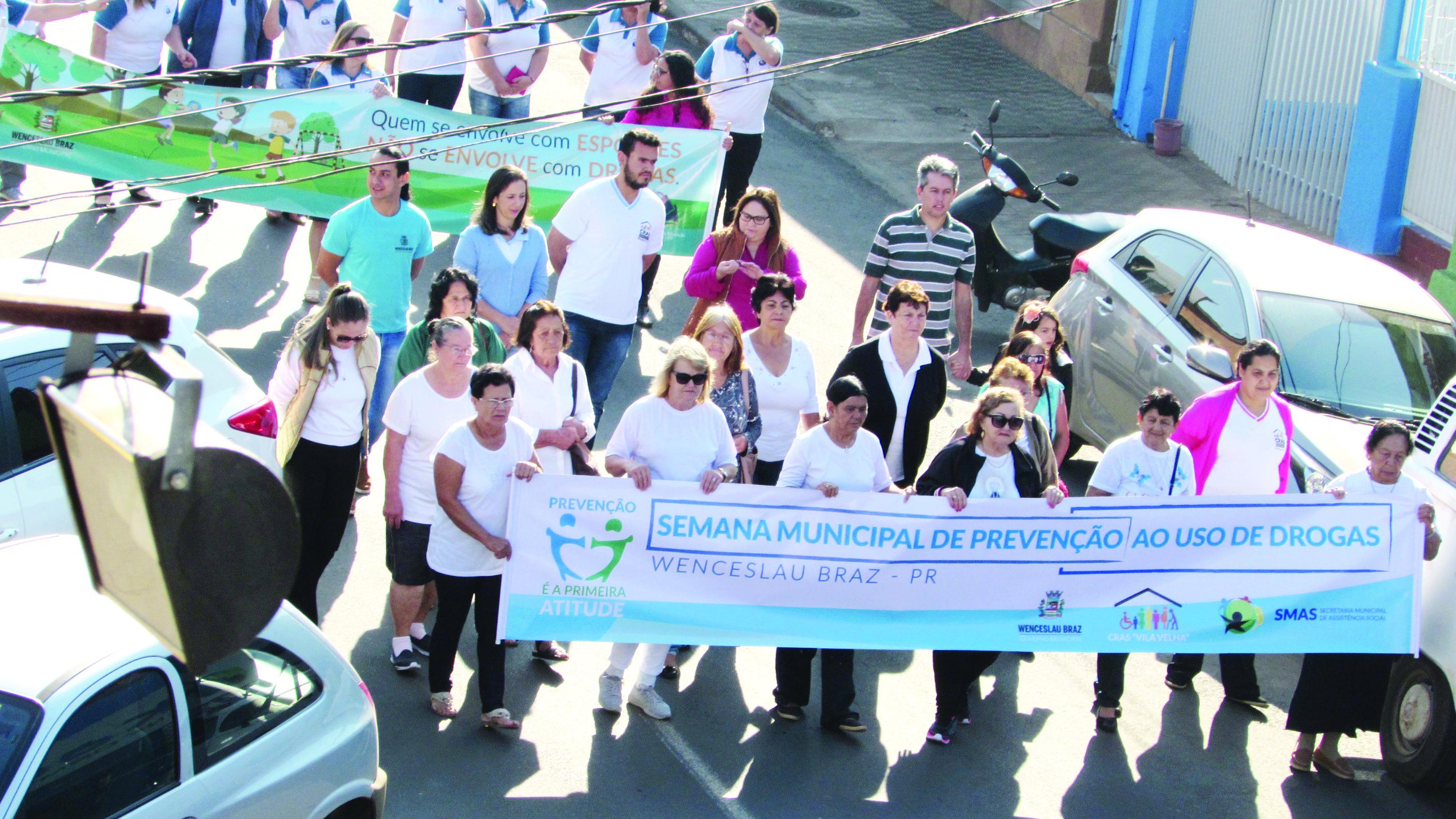Semana Municipal de Prevenção do Uso de Drogas encerra com grande passeata
