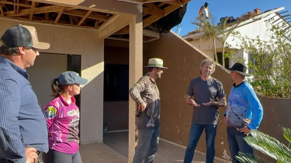 Zeca Dirceu visita Rio Bonito do Iguaçu e manifesta solidariedade após passagem de tornado