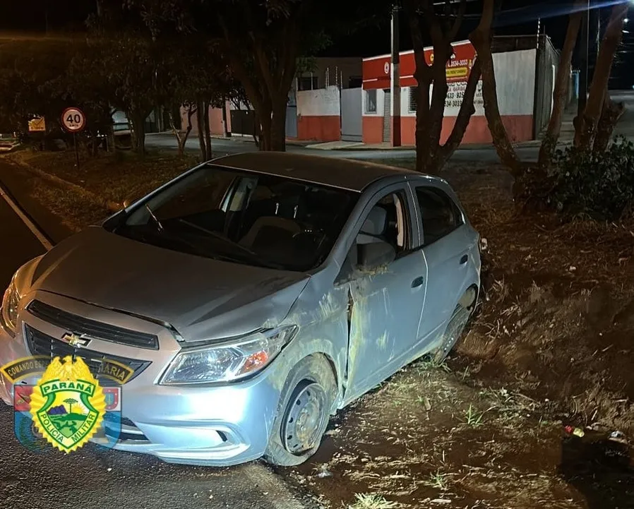 Polícia encontra carro abandonado após acidente em rodovia da região