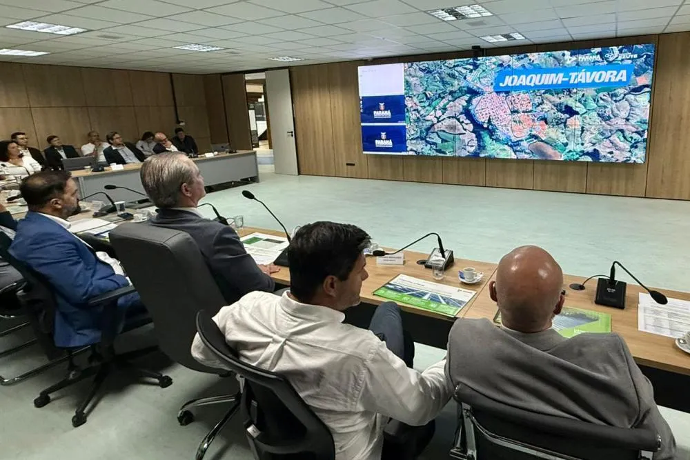 Governo do Paraná vai instalar usina fotovoltaica em municípios da região