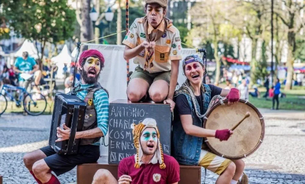 Projeto “Abraçando Arapoti” leva teatro e formação cultural às escolas em dezembro