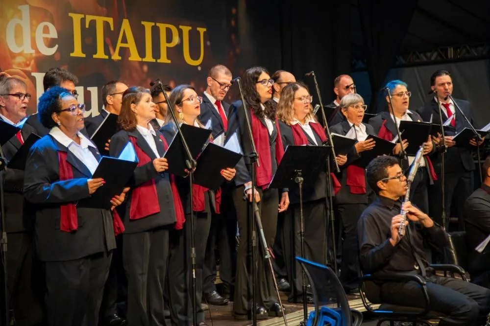 Coral da Itaipu apresenta Concerto de Natal no Gramadão da Vila A