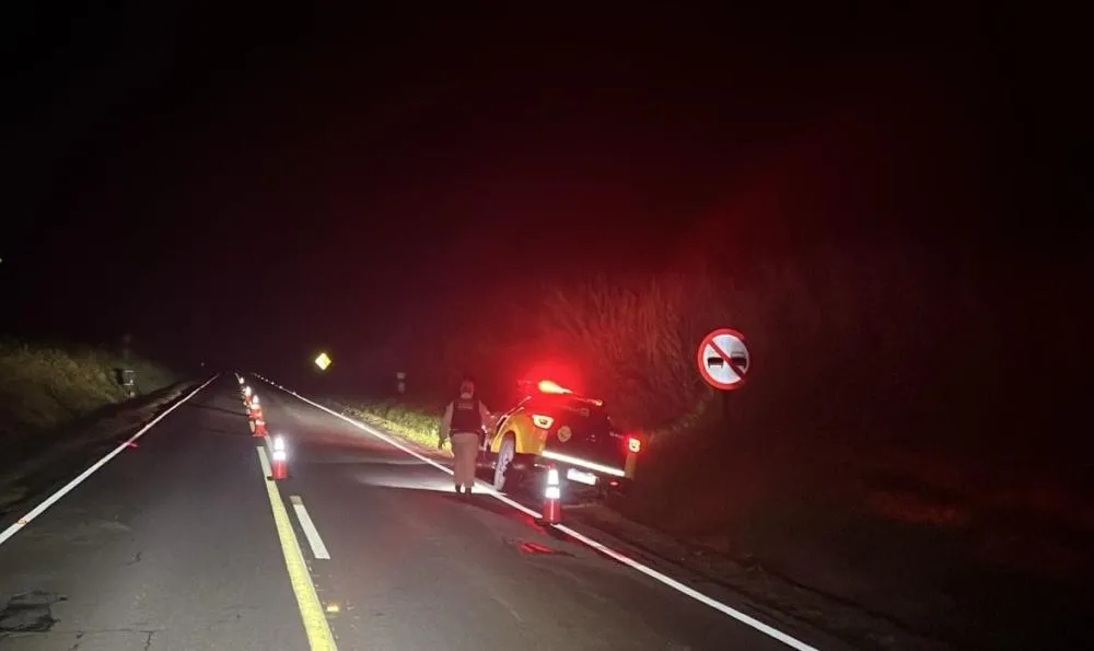 Jovem morre e motorista foge após atropelamento em Siqueira Campos