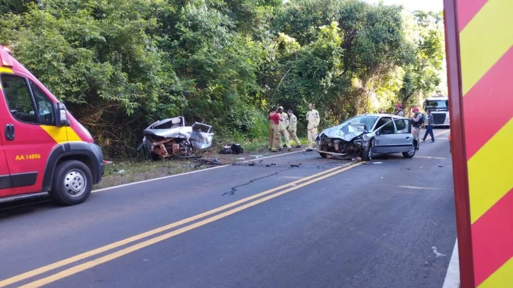 Colisão entre carros mata motorista no Norte Pioneiro
