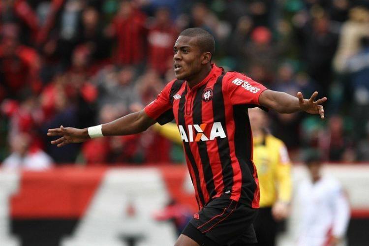 Mais uma chance: 88% da torcida aprova Marcelo Cirino no Atlético