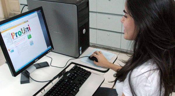 ProUni abre inscrições para 174 mil bolsas