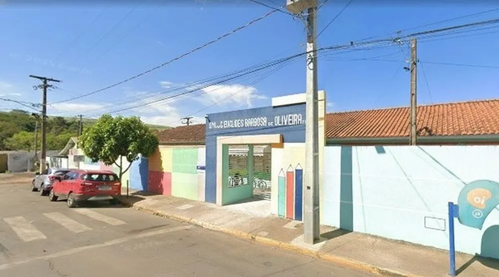 Prefeitura de Santana do Itararé garante kit escolar gratuito para todos os alunos da rede municipal