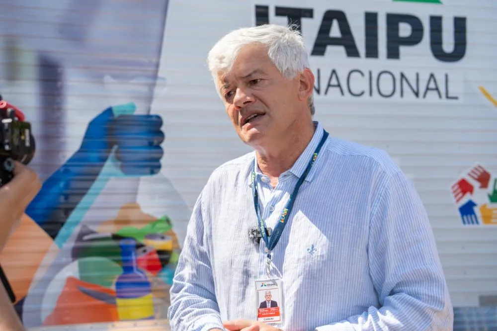 Itaipu investe em reciclagem e entrega equipamentos para catadores no Oeste do PR
