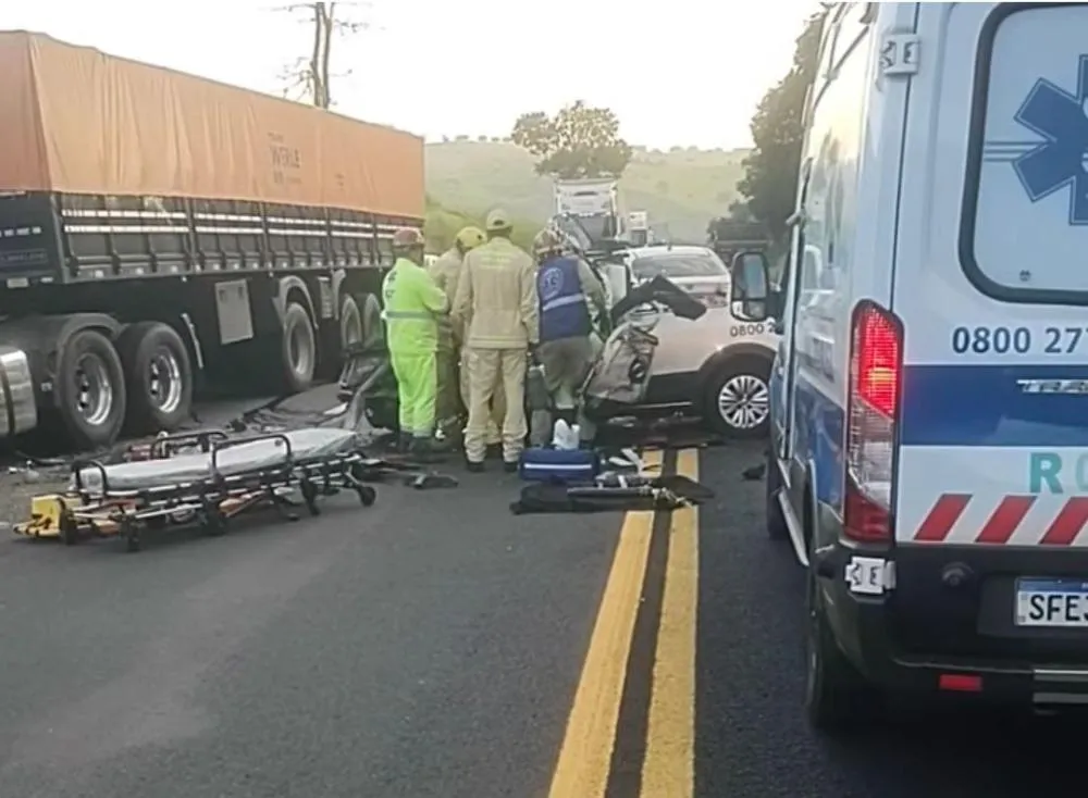 Motorista da EPR morre em acidente com carreta no Norte Pioneiro