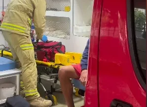 Homem tem ferimentos graves na cabeça após ser espancado na Praça