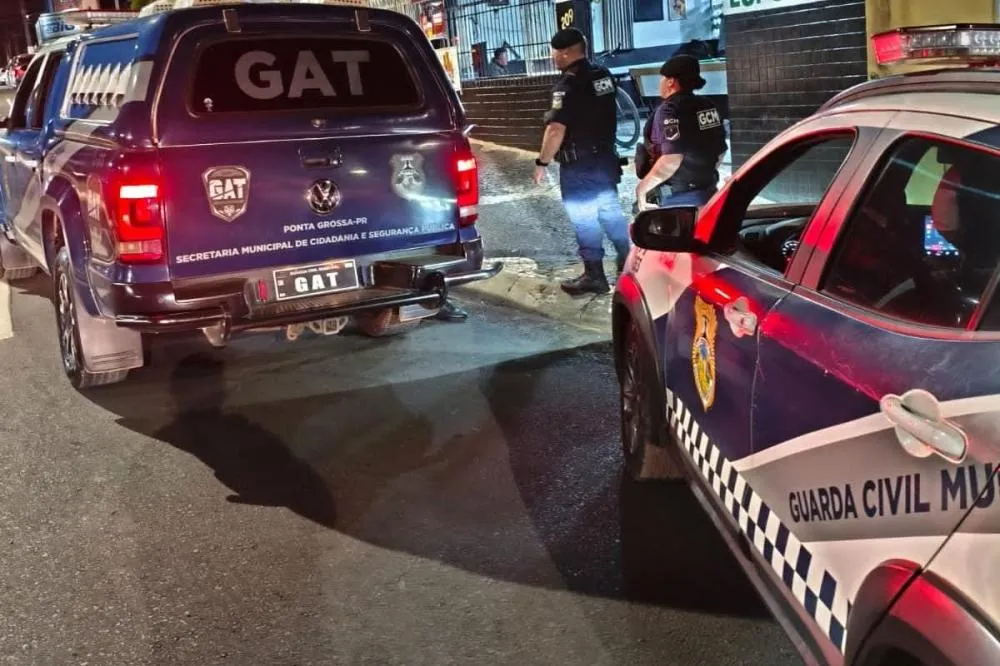 Motociclista sem cnh coloca rodovia em perigo e é preso após fuga